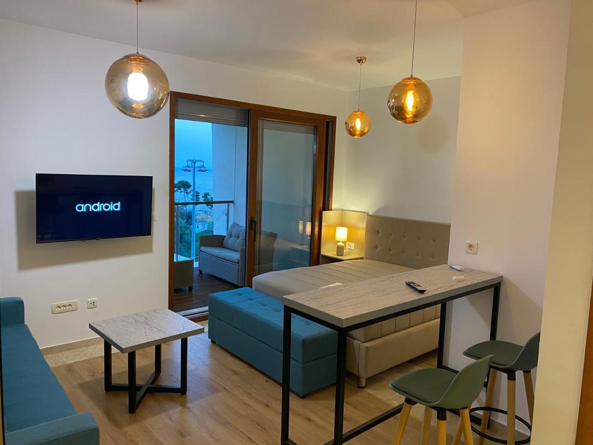 Bitcoin And Ethereum Deluxe Apartments Bar Bagian luar foto
