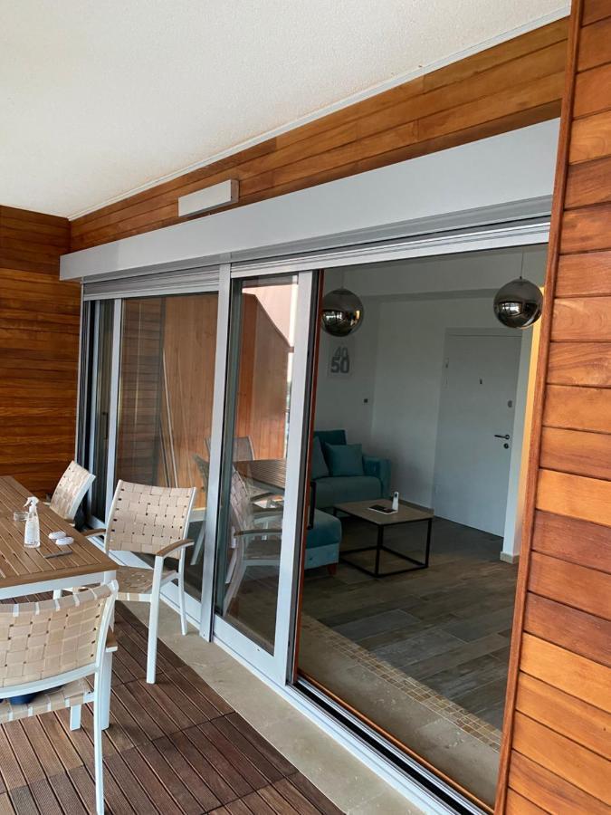Bitcoin And Ethereum Deluxe Apartments Bar Bagian luar foto