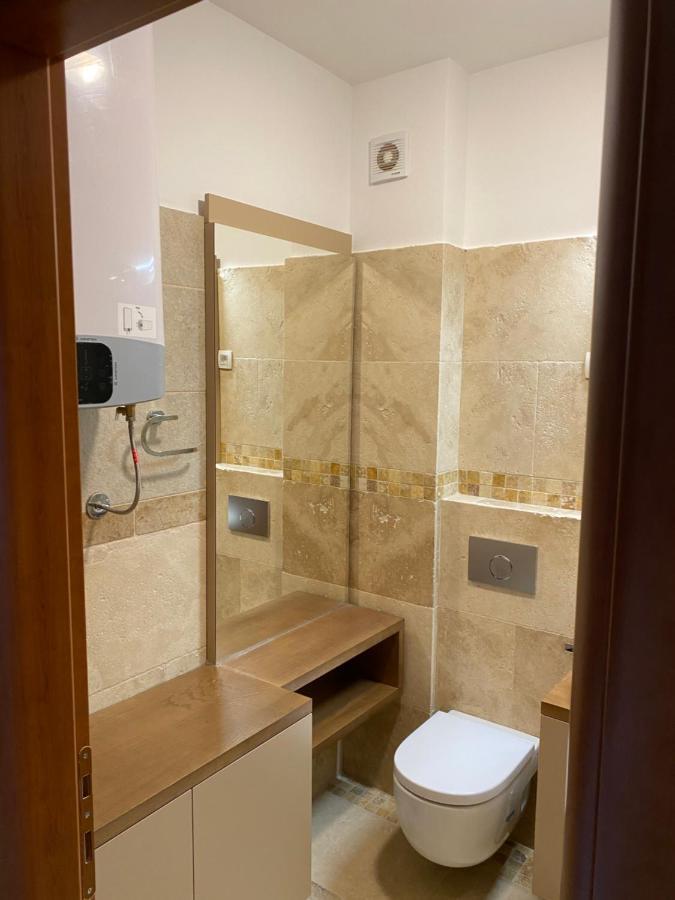 Bitcoin And Ethereum Deluxe Apartments Bar Bagian luar foto