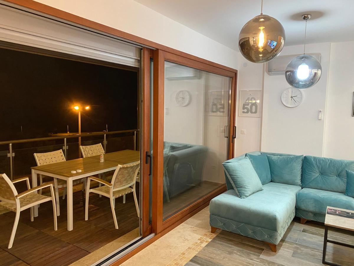 Bitcoin And Ethereum Deluxe Apartments Bar Bagian luar foto
