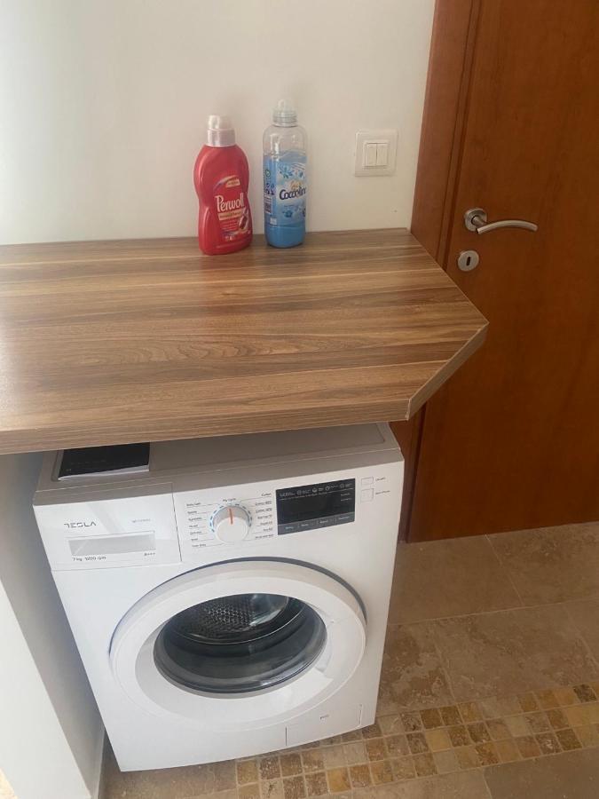 Bitcoin And Ethereum Deluxe Apartments Bar Bagian luar foto