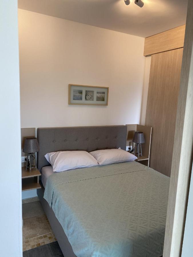 Bitcoin And Ethereum Deluxe Apartments Bar Bagian luar foto