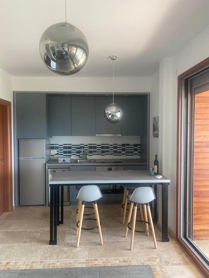 Bitcoin And Ethereum Deluxe Apartments Bar Bagian luar foto