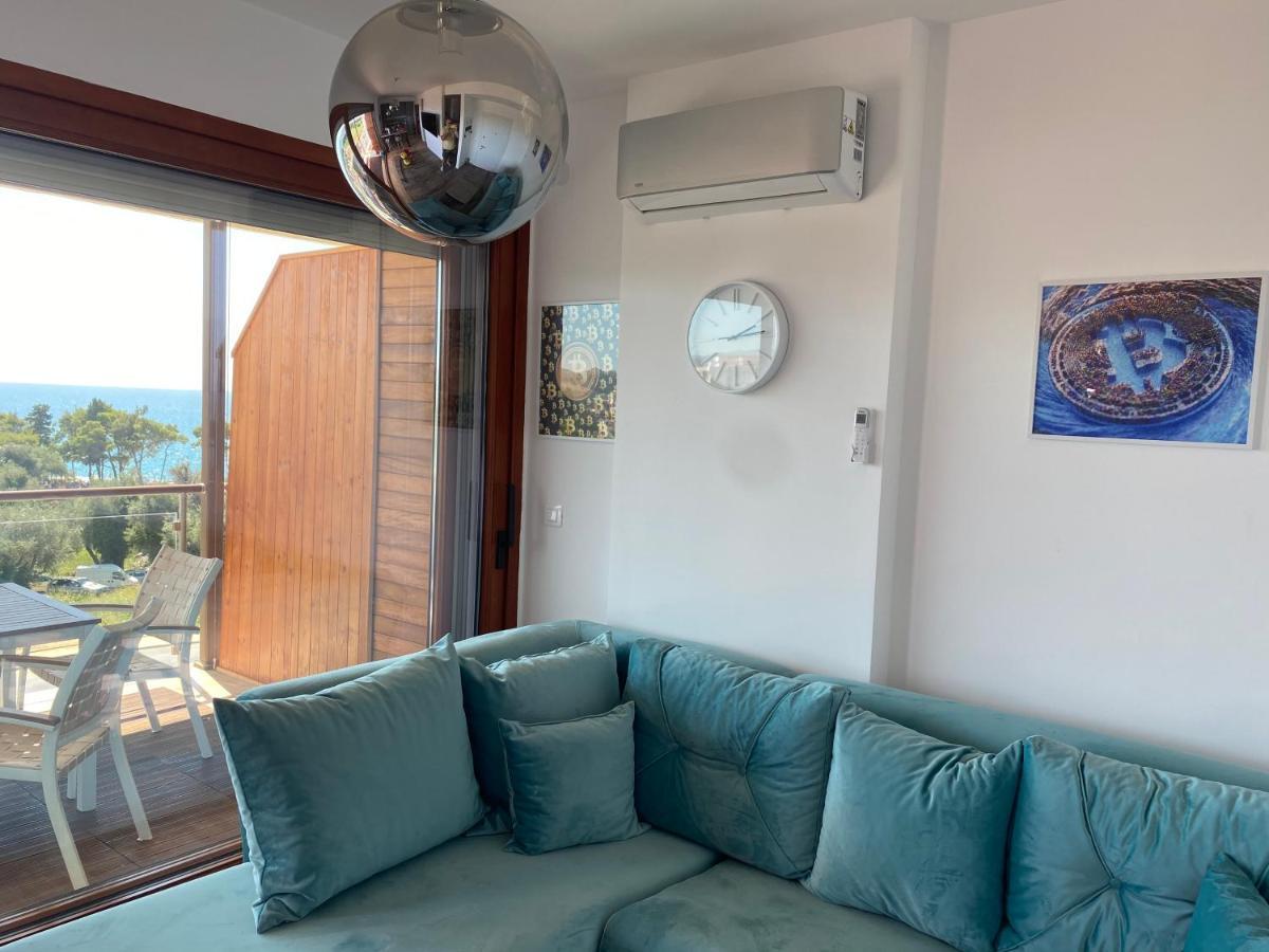 Bitcoin And Ethereum Deluxe Apartments Bar Bagian luar foto