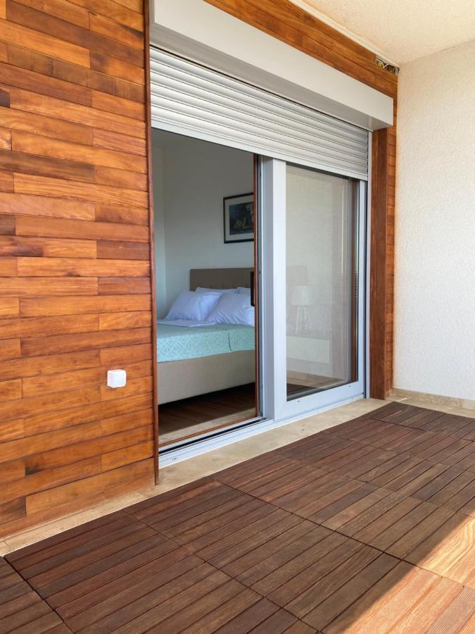 Bitcoin And Ethereum Deluxe Apartments Bar Bagian luar foto